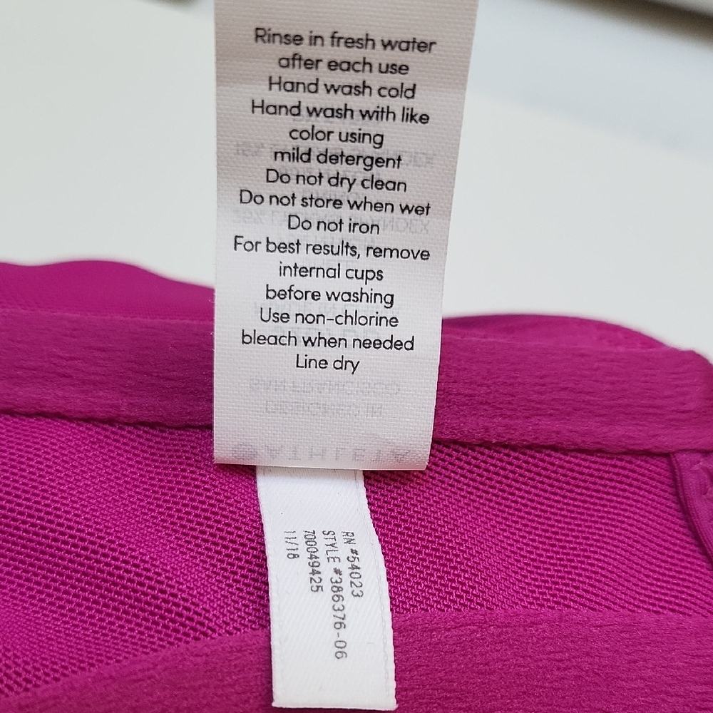 NWOT Athleta Fuchsia Twist Up bikini top, 32D-DD (34C, 32E) - Picture 6 of 6